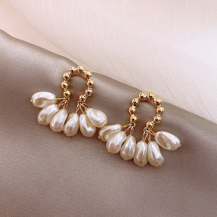 Lisette Cluster Pearl Earrings