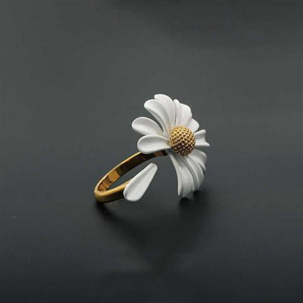 Virelle Daisy Ring