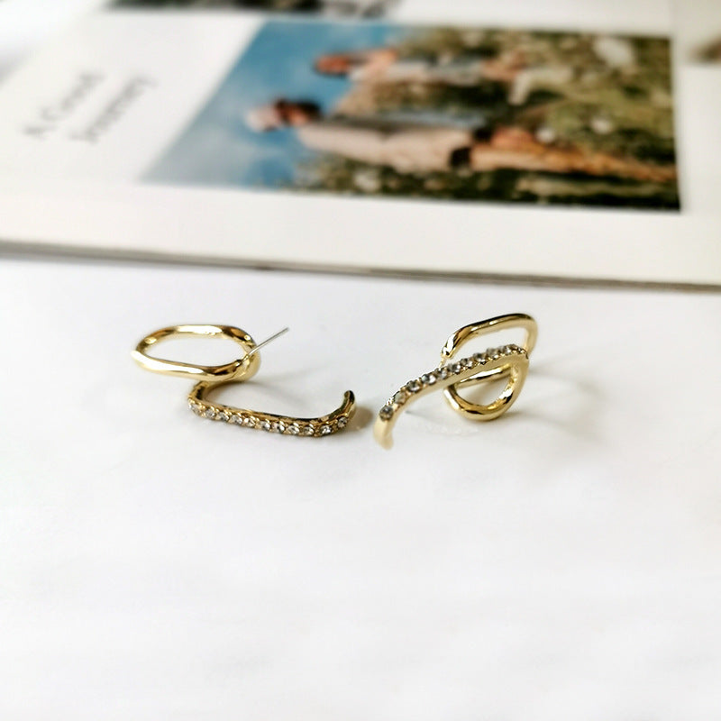 Zerina Curve Ear Climbers