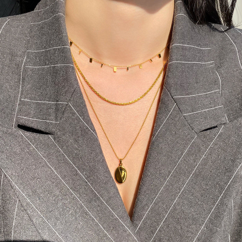 Lumi Drape Necklace