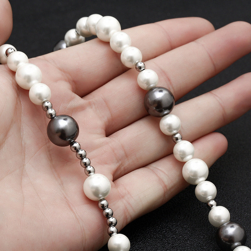 Luna Pearl Necklace