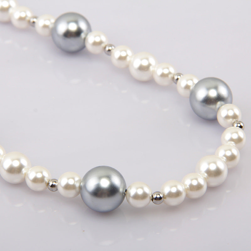Luna Pearl Necklace