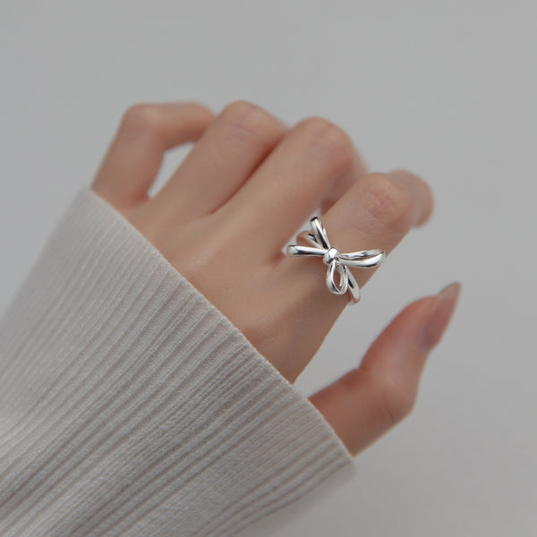 Amélie Bow Ring