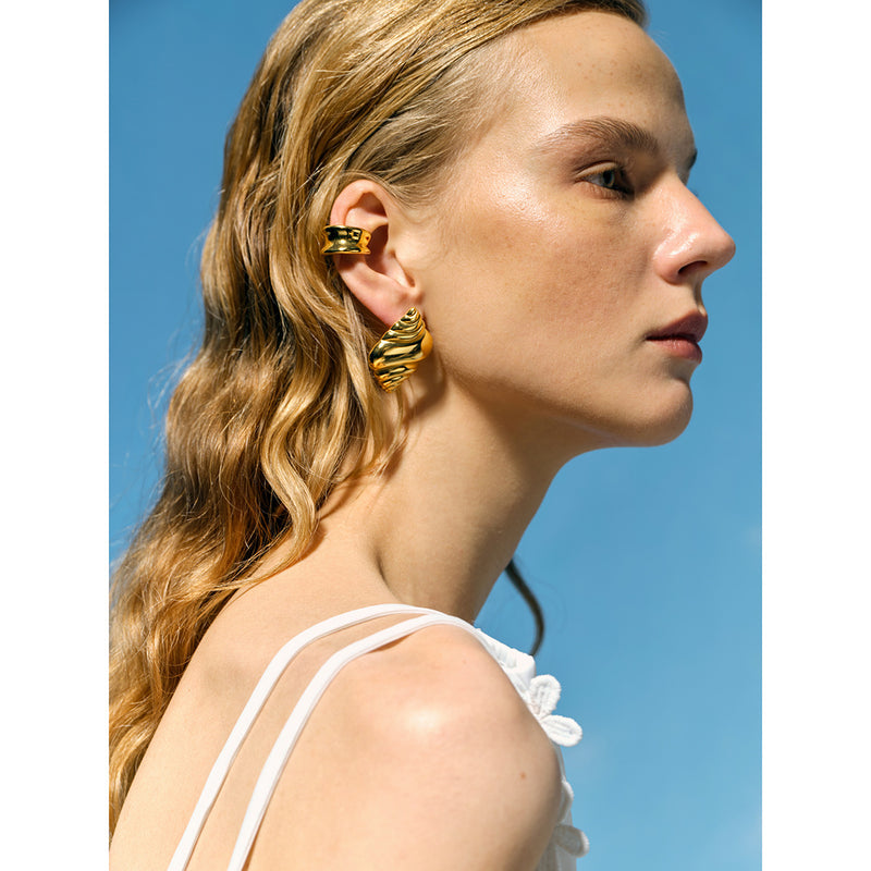 Coralie Conch Swirl Earrings