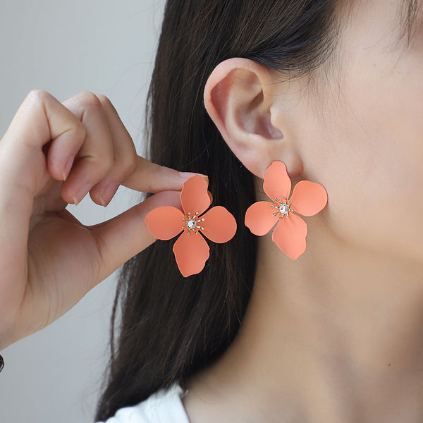 Viora Bloom Stud Earrings