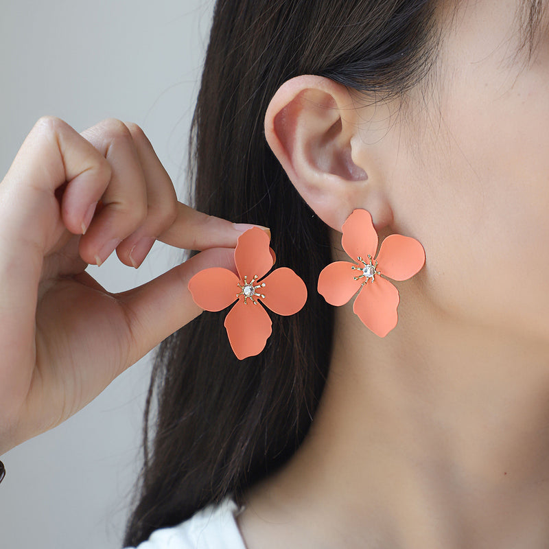 Viora Bloom Stud Earrings