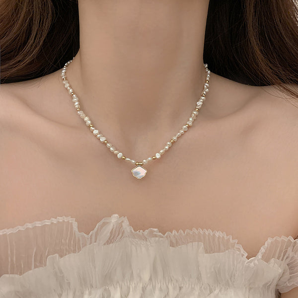Luniva Pearl Pendant Necklace