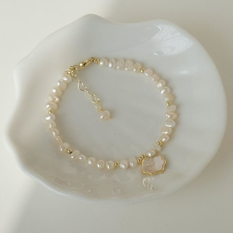 Luniva Pearl Bracelet