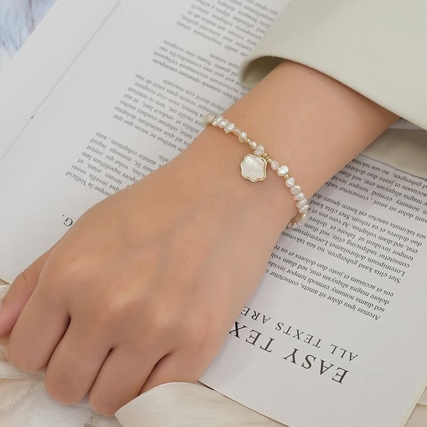 Luniva Pearl Bracelet