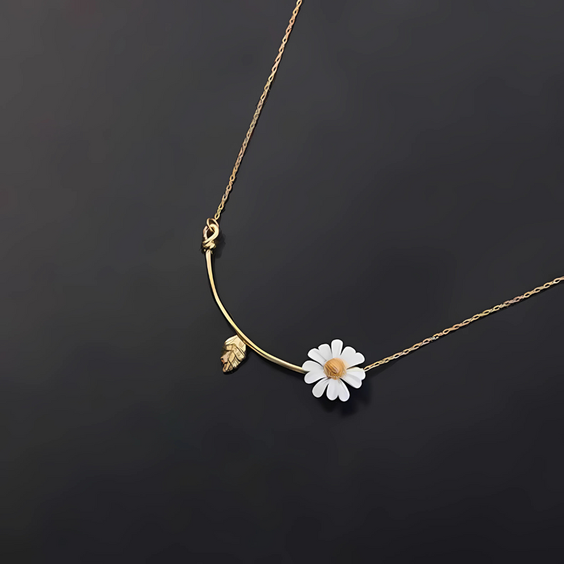 Solenne Daisy Arc Necklace