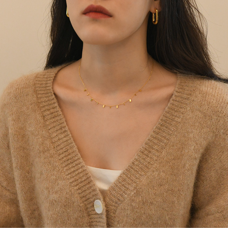 Lumi Drape Necklace