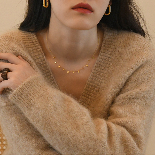 Lumi Drape Necklace