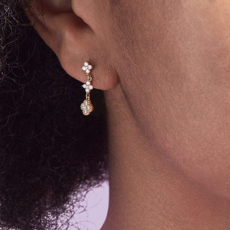 Éloise Floral Drop Earrings