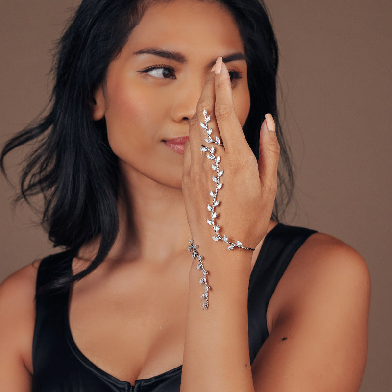 Sylva Vine Hand Chain