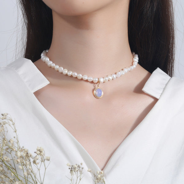 Aurela Pearl Drop Necklace