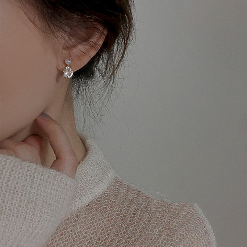 Noémie Pearl Drop Earrings